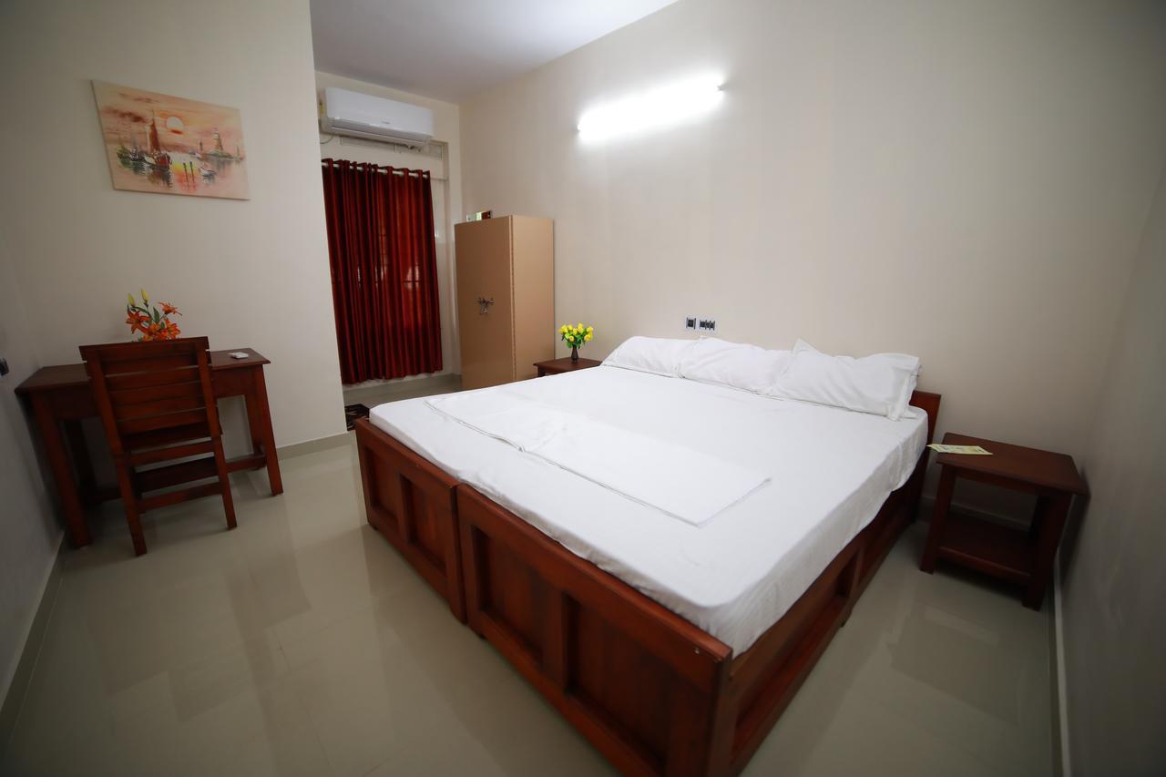 Indeevaram Residency Thiruvananthapuram Kültér fotó