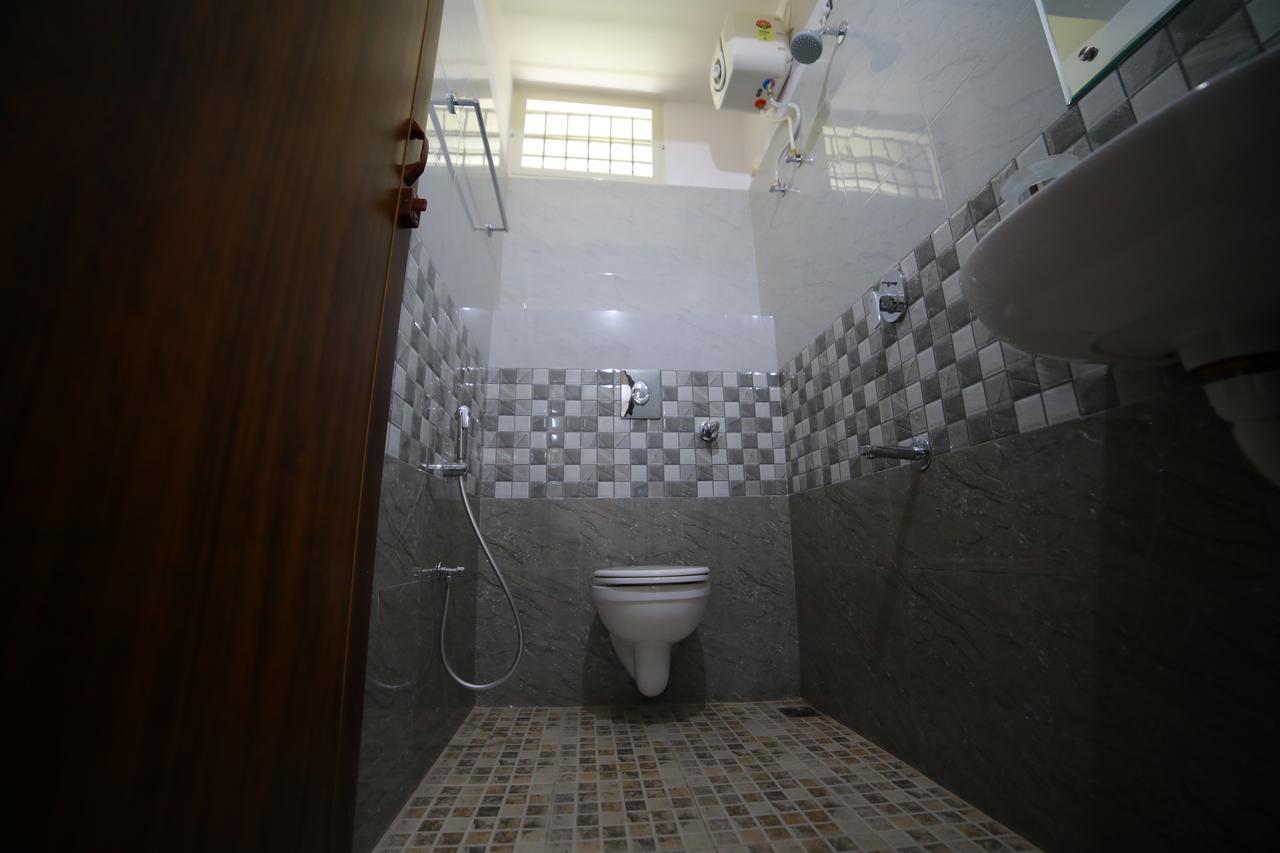 Indeevaram Residency Thiruvananthapuram Kültér fotó